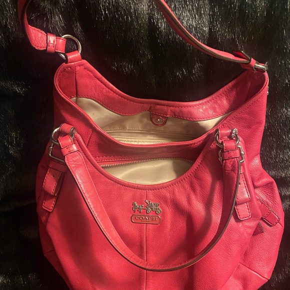 Coach purse - Picture 2 of 2